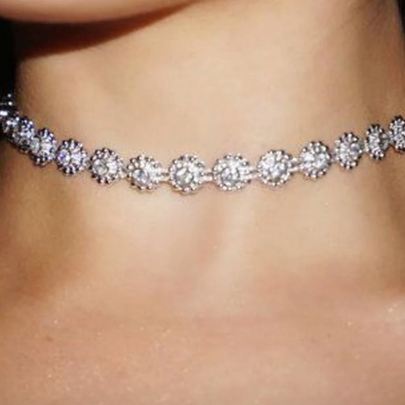 Anthropologie Jewelry - Costume jewelry choker necklace